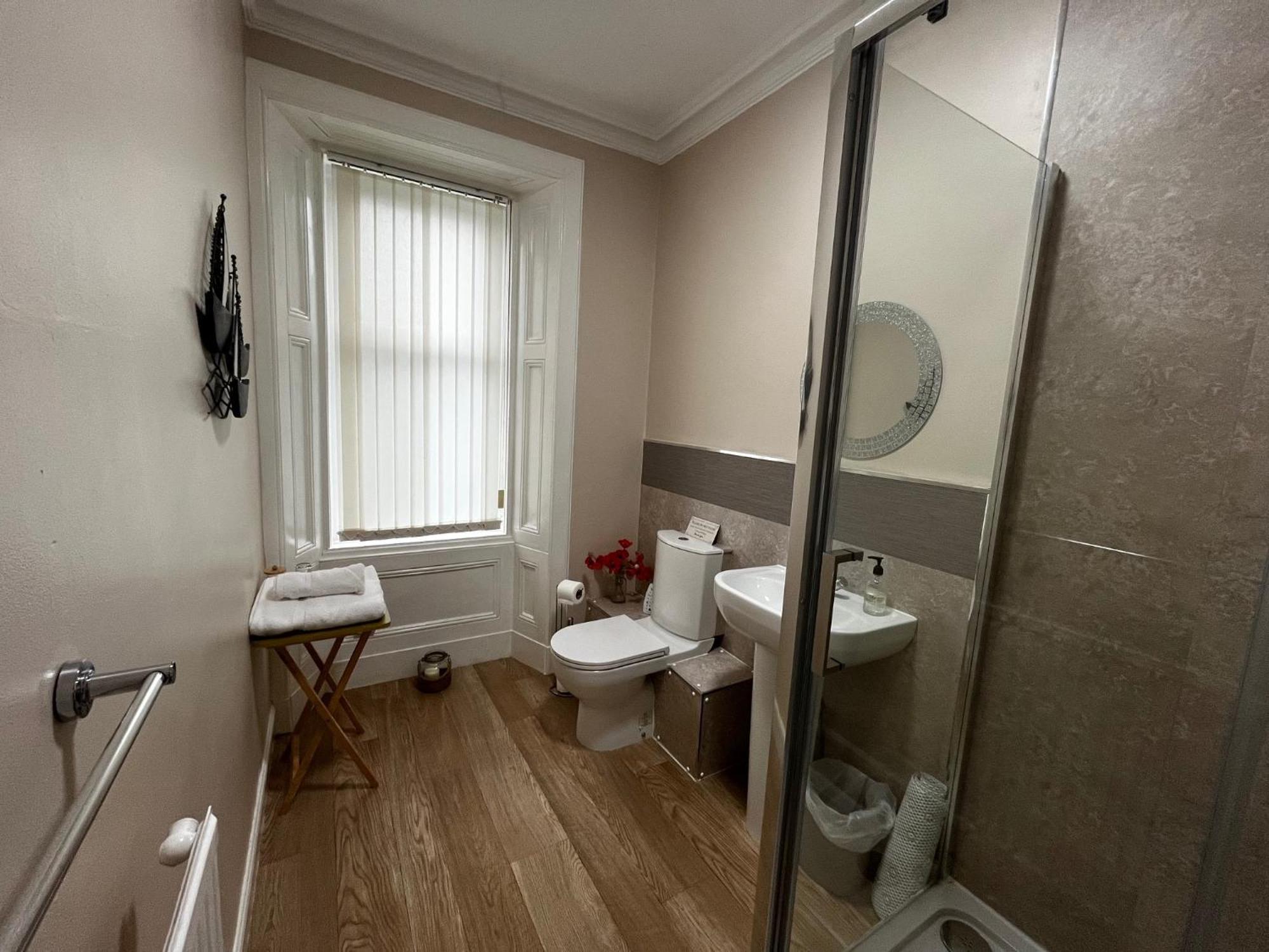 Double Room with Private External Bathroom